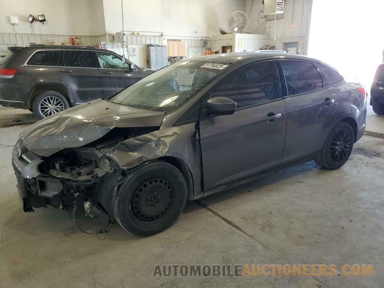 1FAHP3F24CL335702 FORD FOCUS 2012
