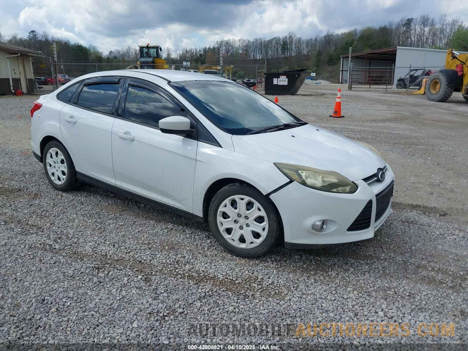 1FAHP3F27CL216770 FORD FOCUS 2012