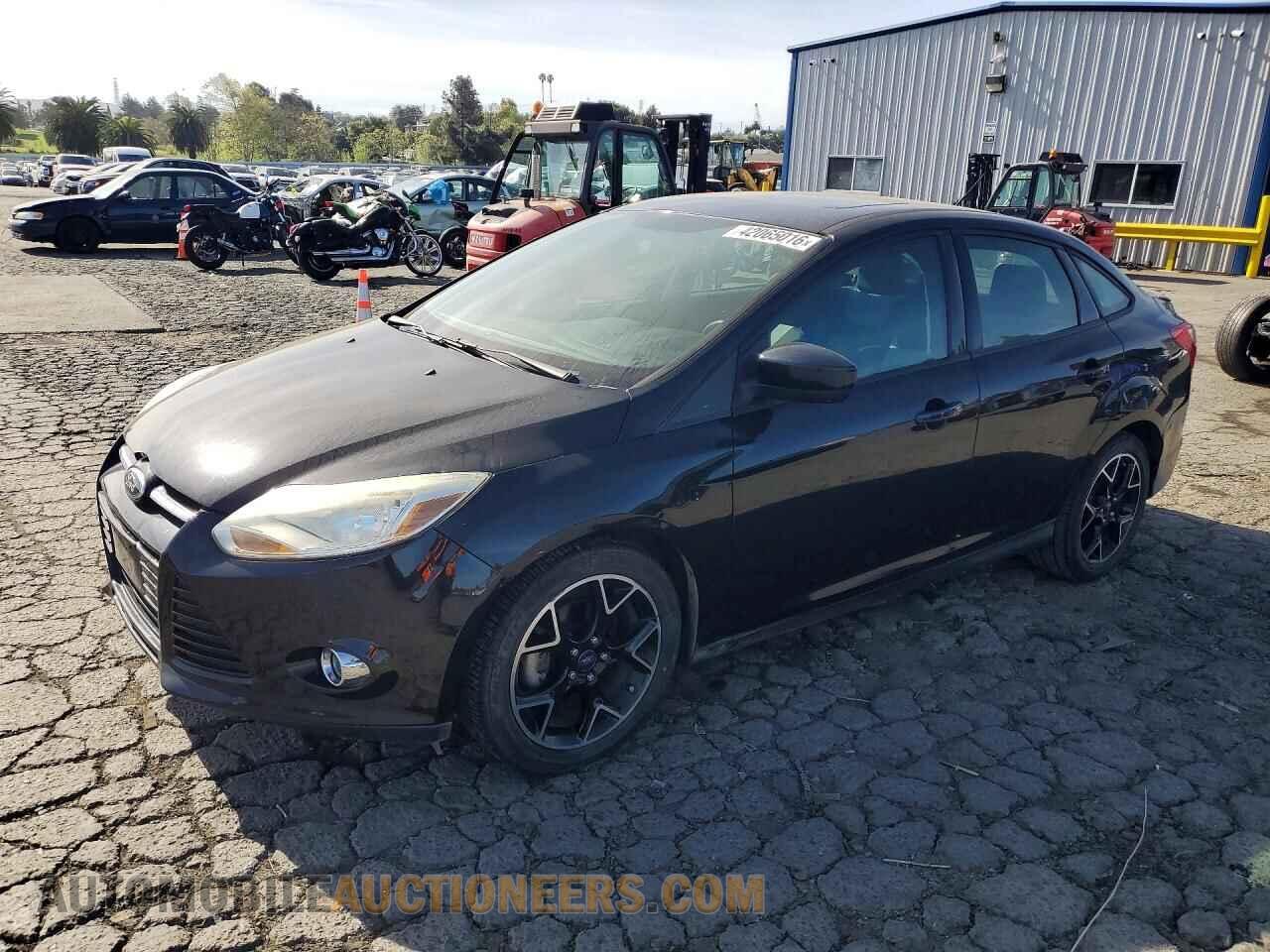 1FAHP3F28CL423507 FORD FOCUS 2012