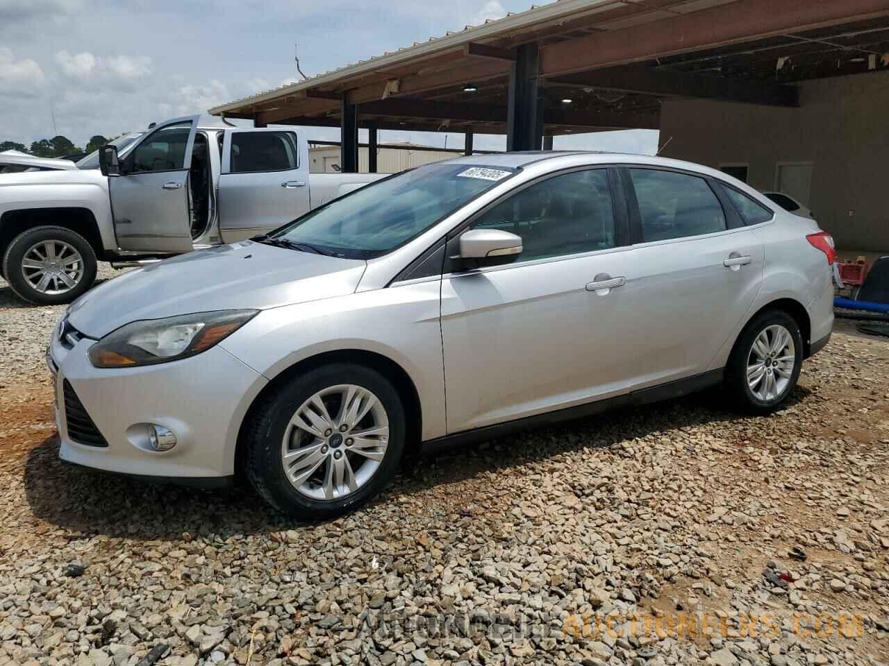 1FAHP3H21CL303609 FORD FOCUS 2012