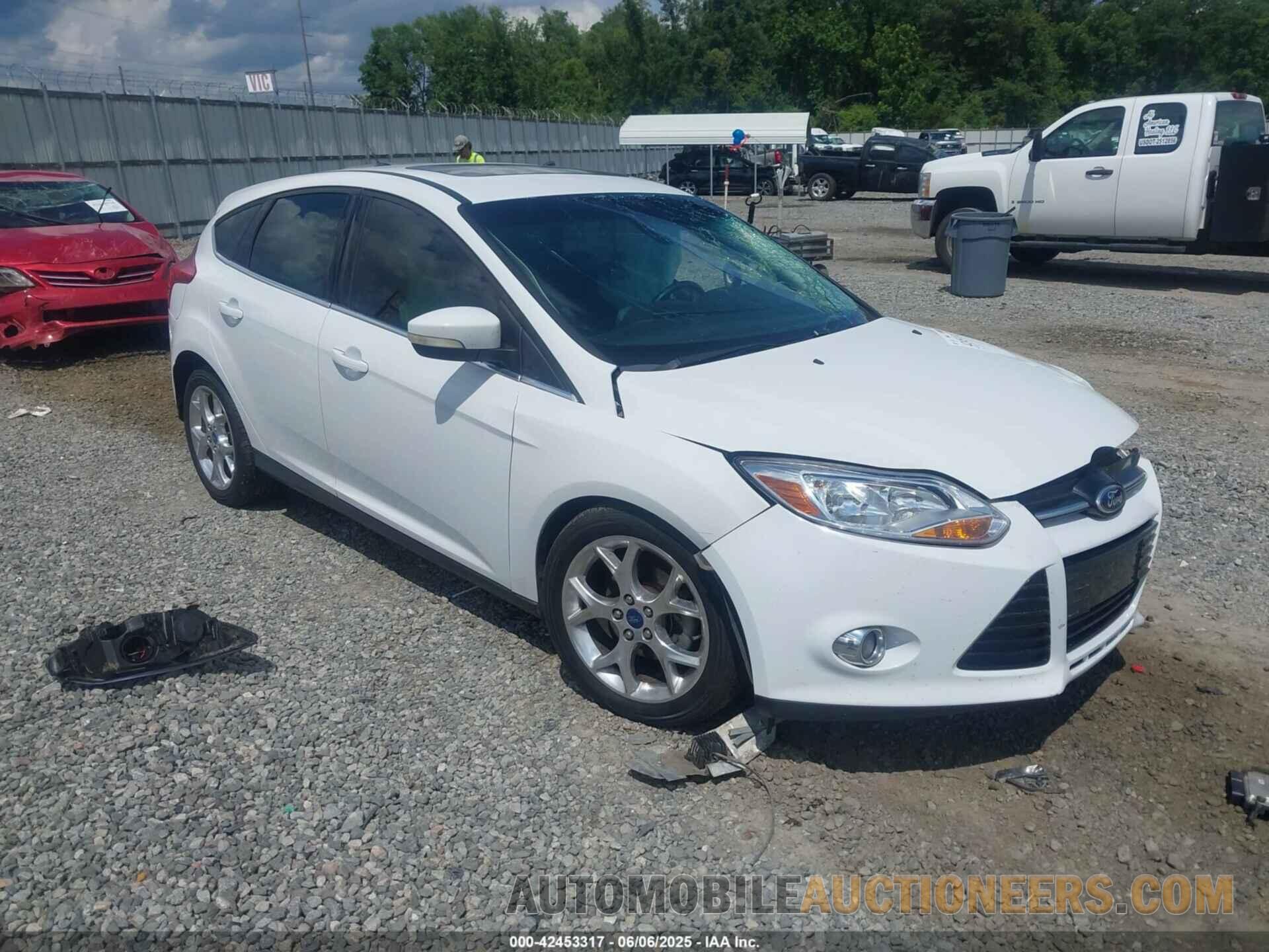 1FAHP3M28CL370018 FORD FOCUS 2012