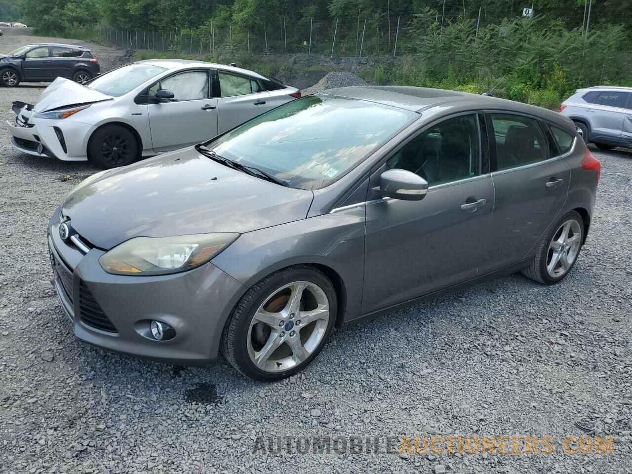 1FAHP3N28CL412864 FORD FOCUS 2012