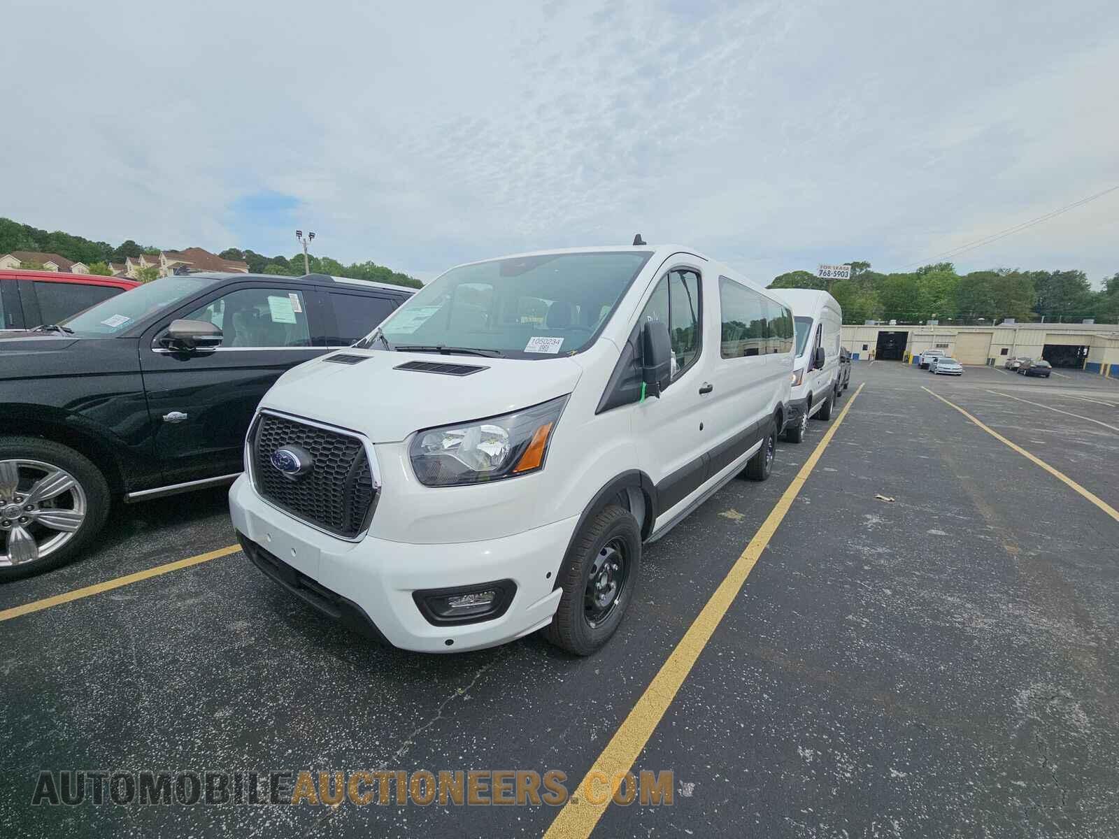 1FBAX2Y80RKA16999 Ford Transit Passenger Wagon 2024