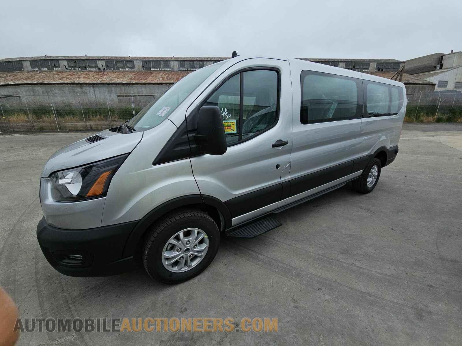 1FBAX2YGXRKA76697 Ford Transit Passenger Wagon 2024