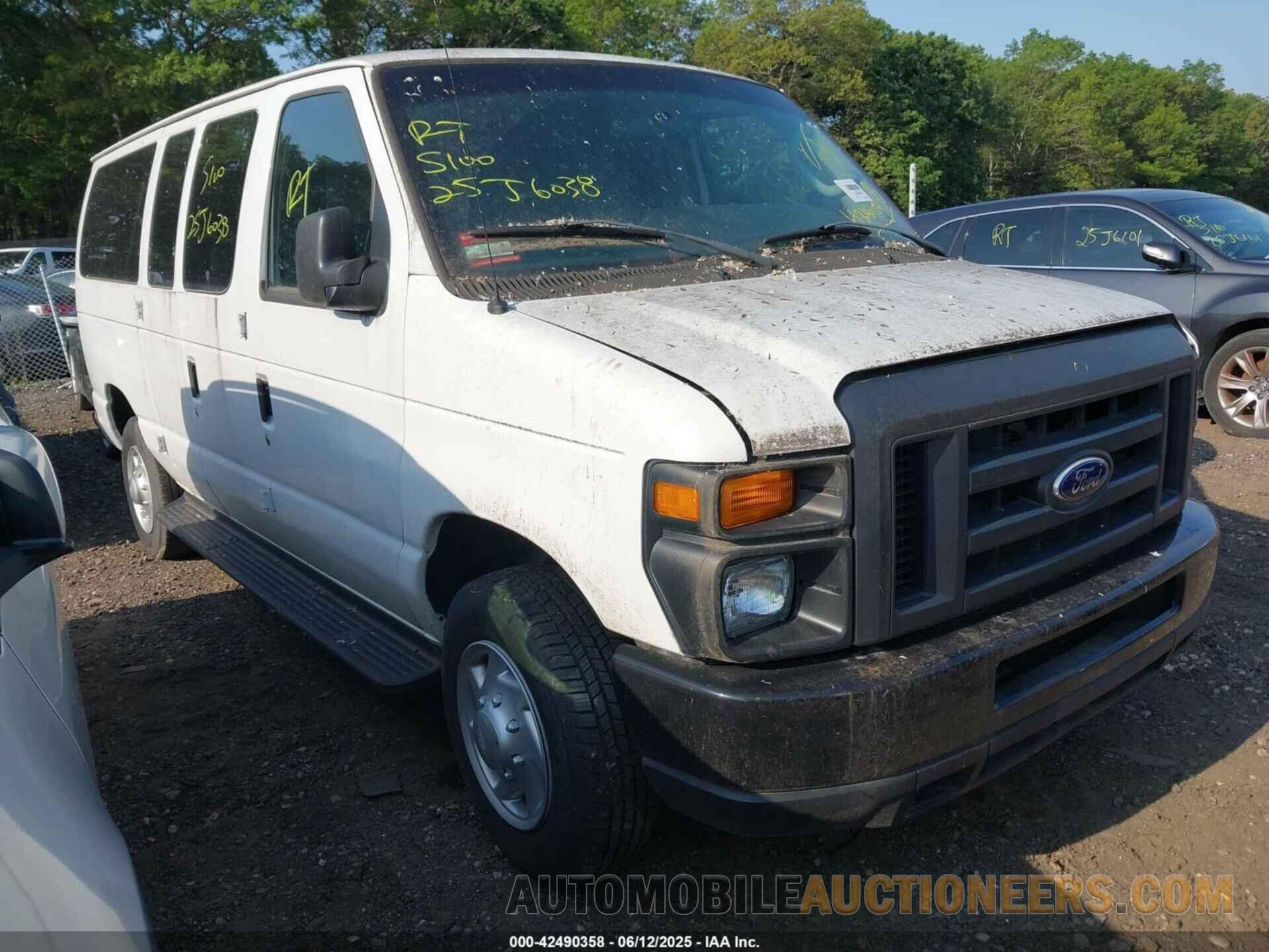 1FBNE3BL3DDB08664 FORD E-350 SUPER DUTY 2013