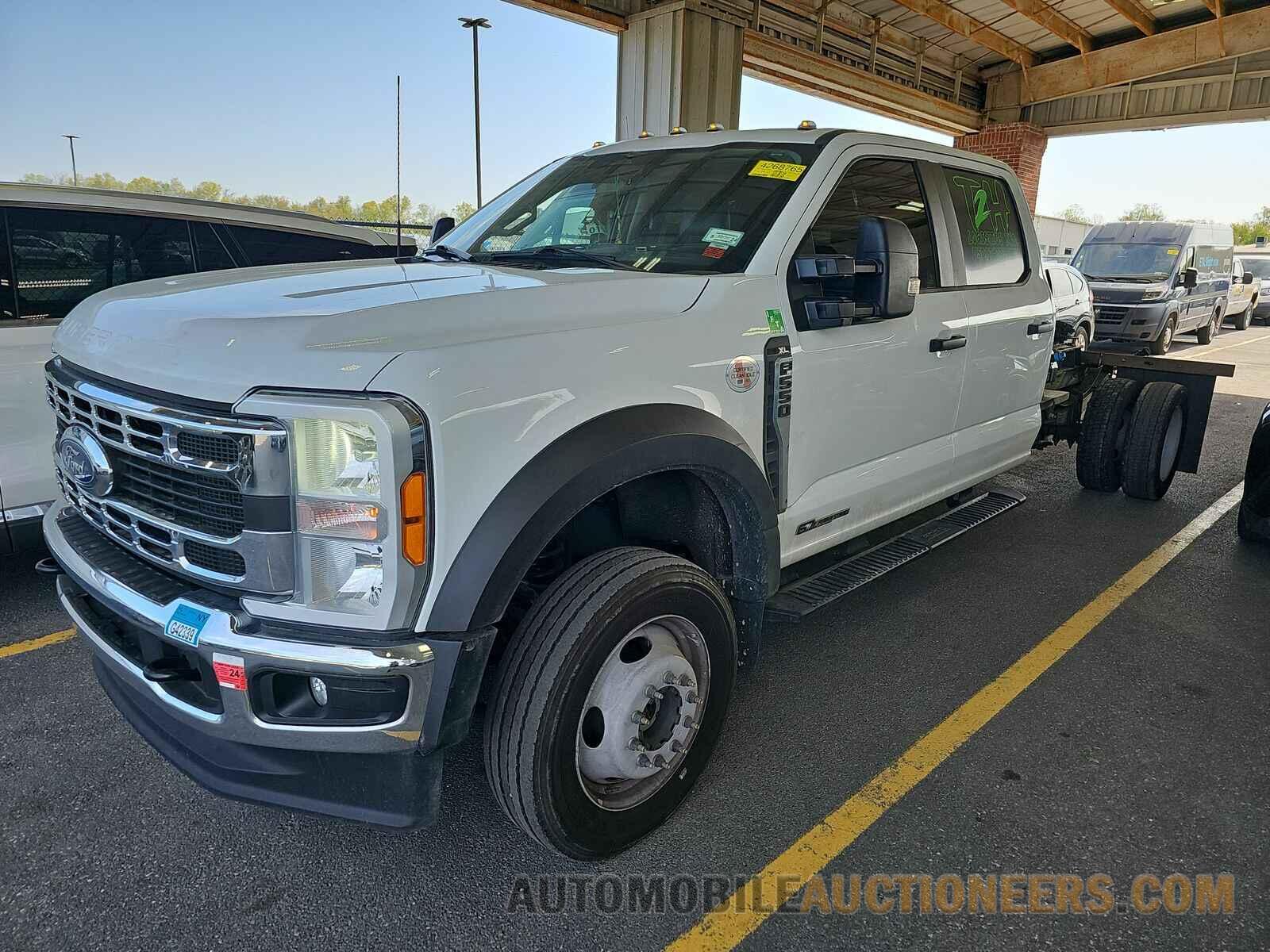 1FD0W5HT5PED30395 Ford Super Duty F-550 2023