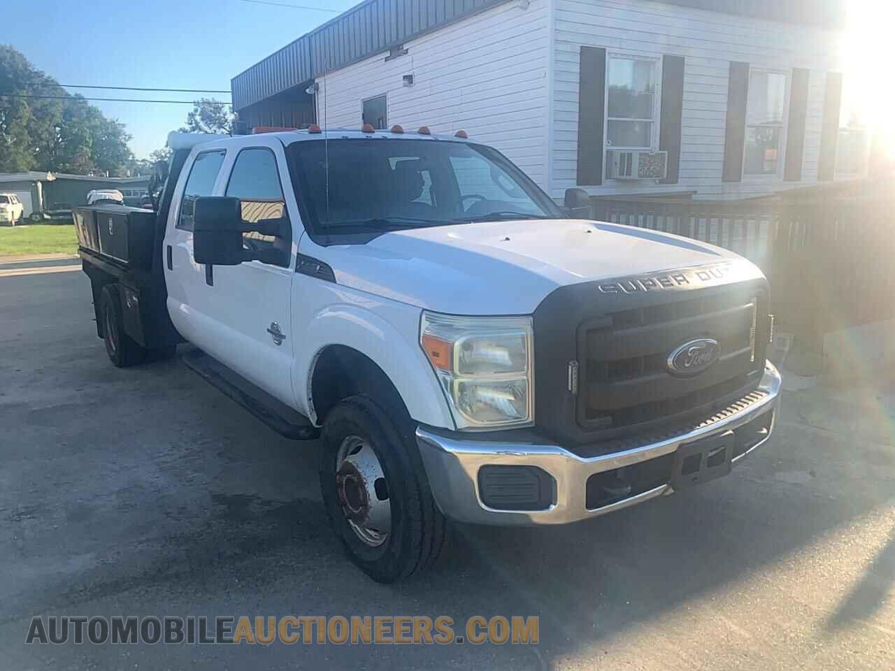 1FD8W3HT9FEC37174 FORD F350 2015