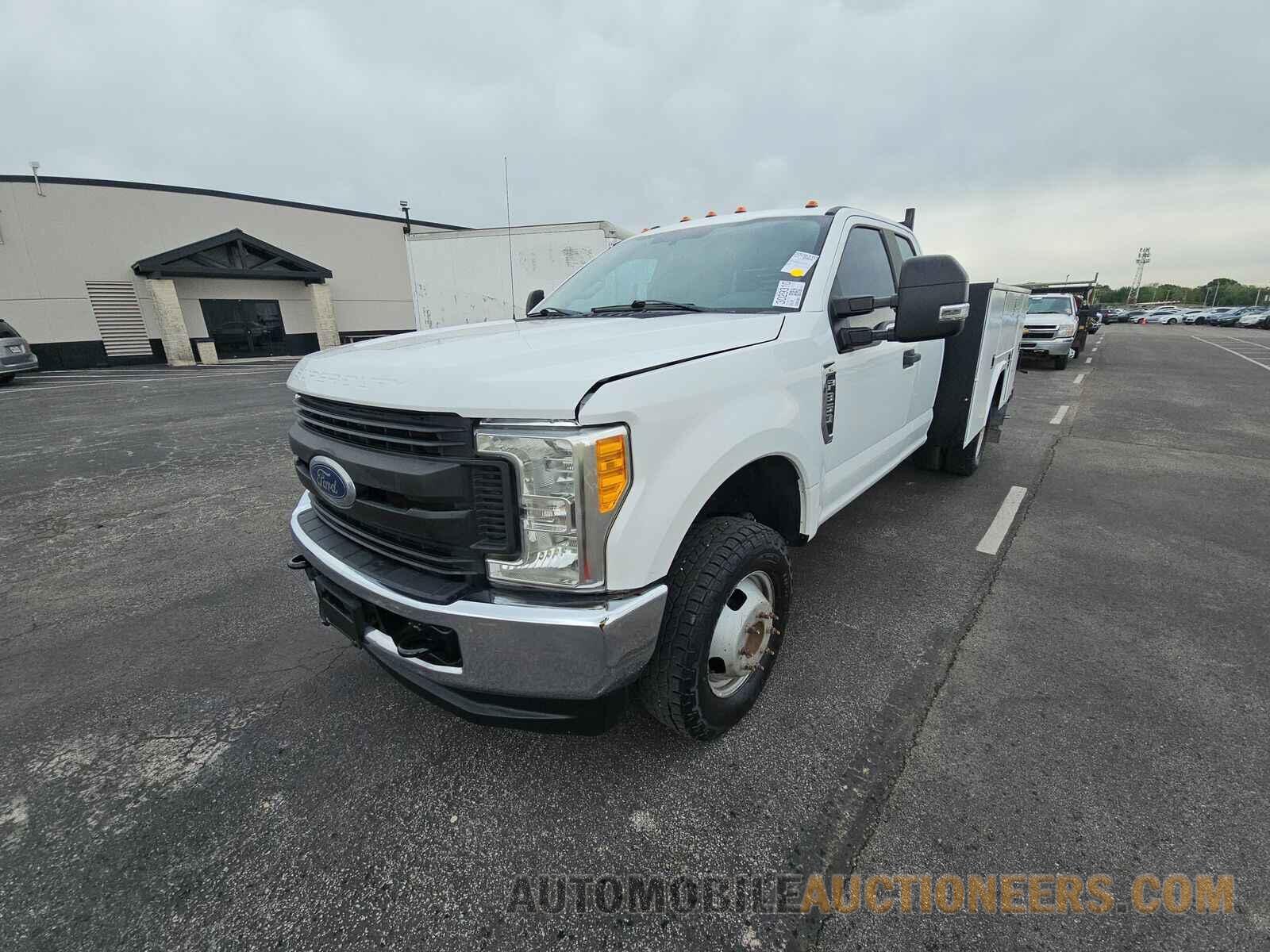 1FD8X3H68HEE45749 Ford Super Duty 2017