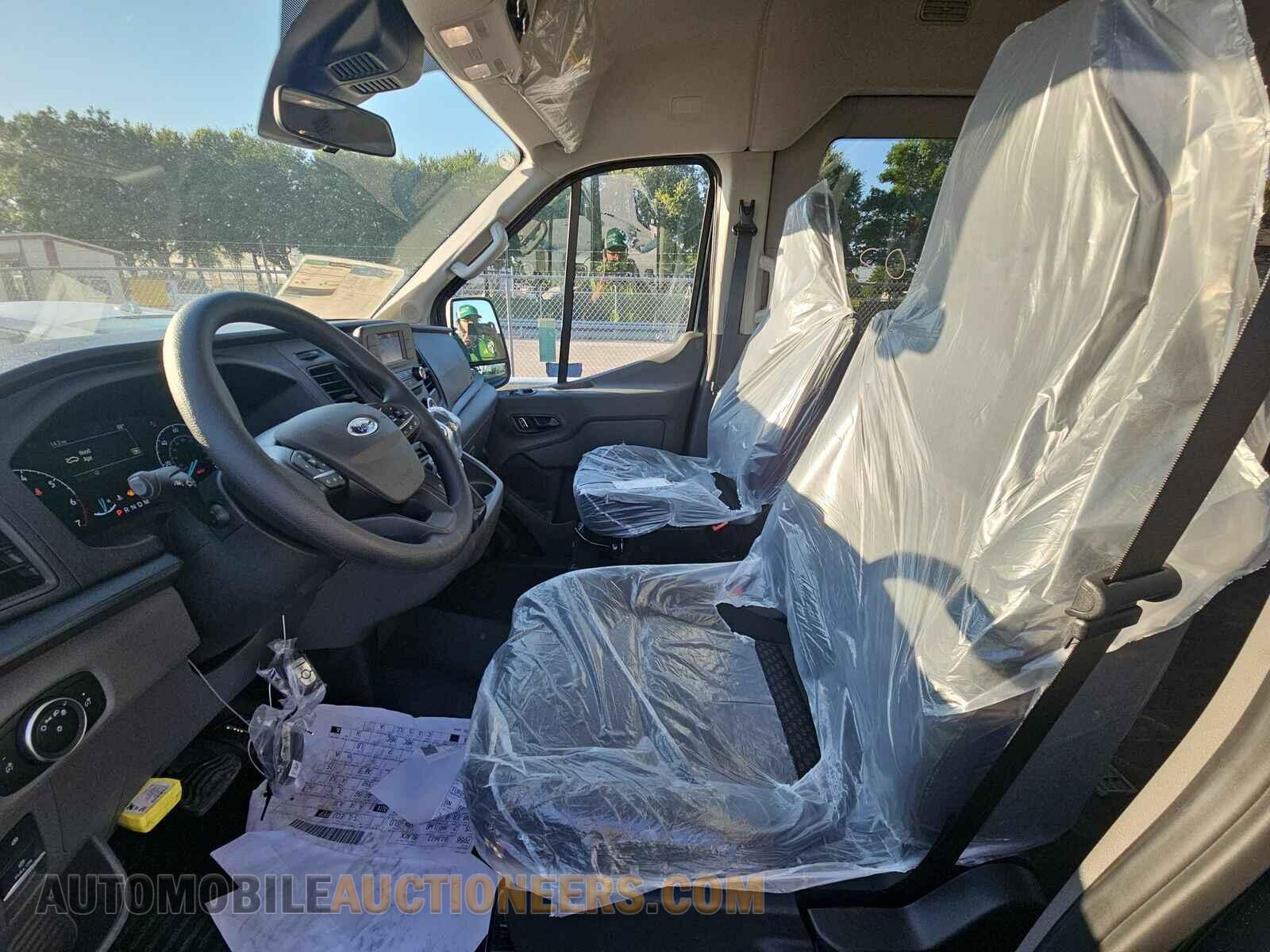 1FDAX2CG2PKB13611 Ford Transit 2023