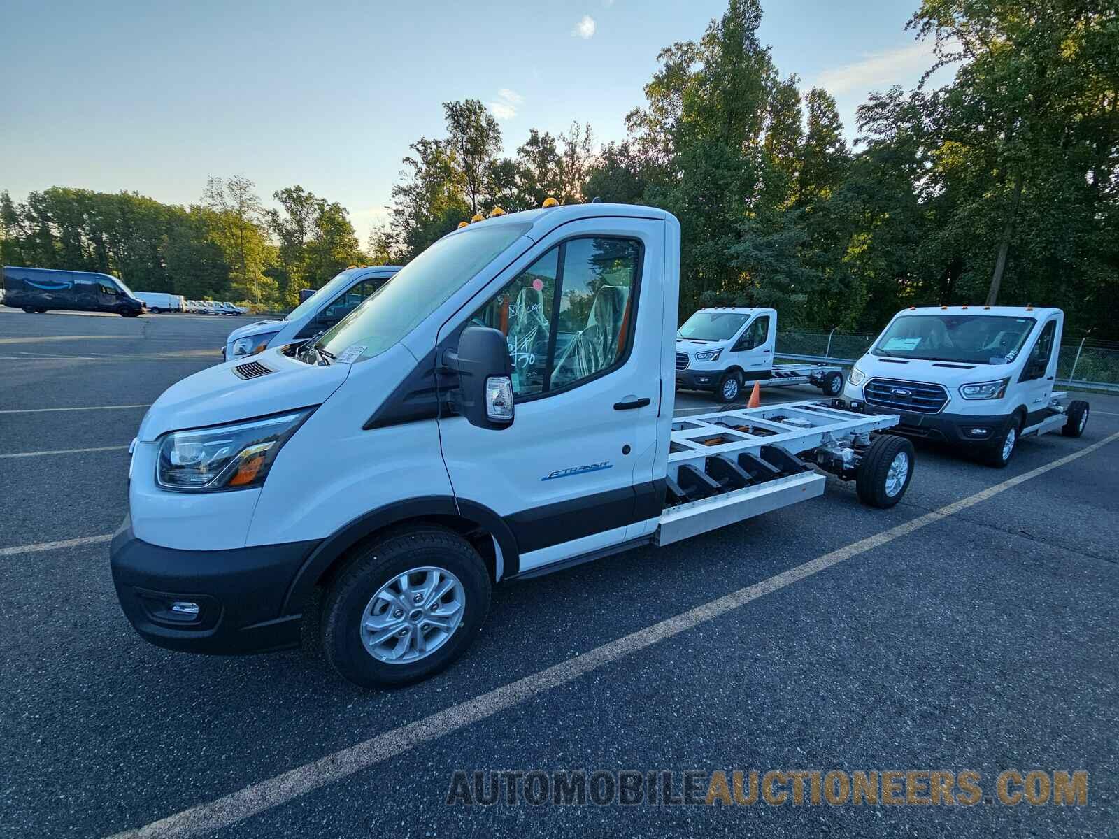 1FDBW5ZM7RKA74135 Ford E-Trans 2024