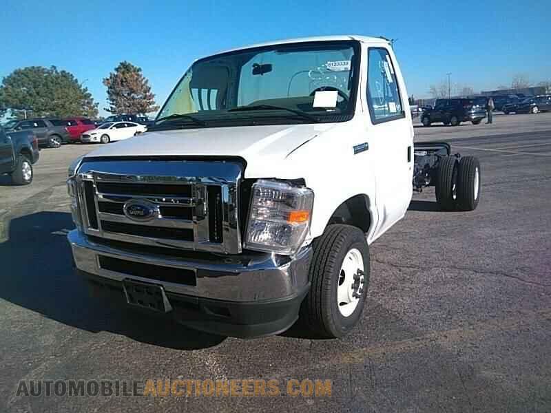 1FDEE3FN5MDC01995 Ford E-Series Cutaway 2021