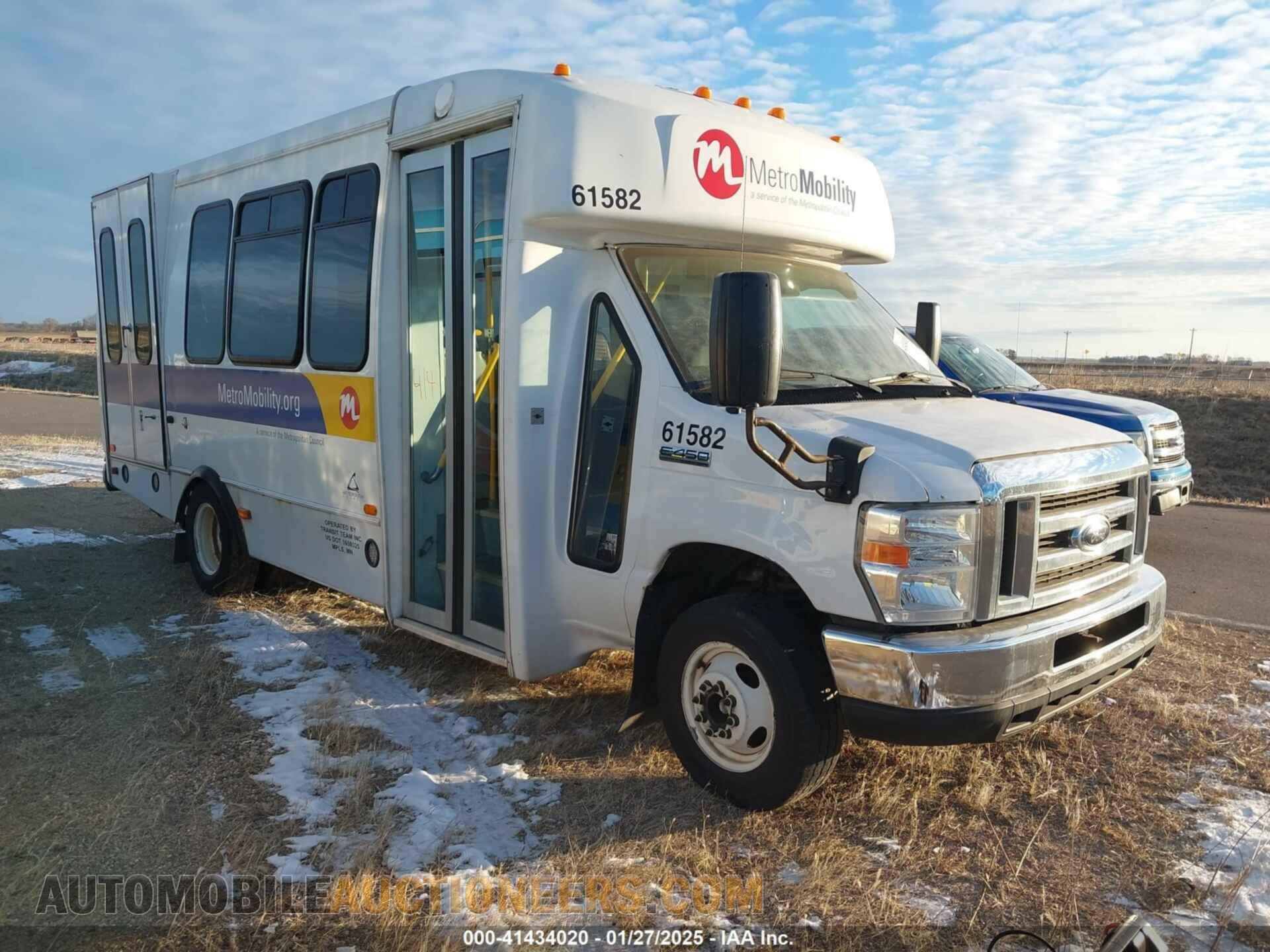 1FDFE4FS0HDC33601 FORD E-450 CUTAWAY 2017