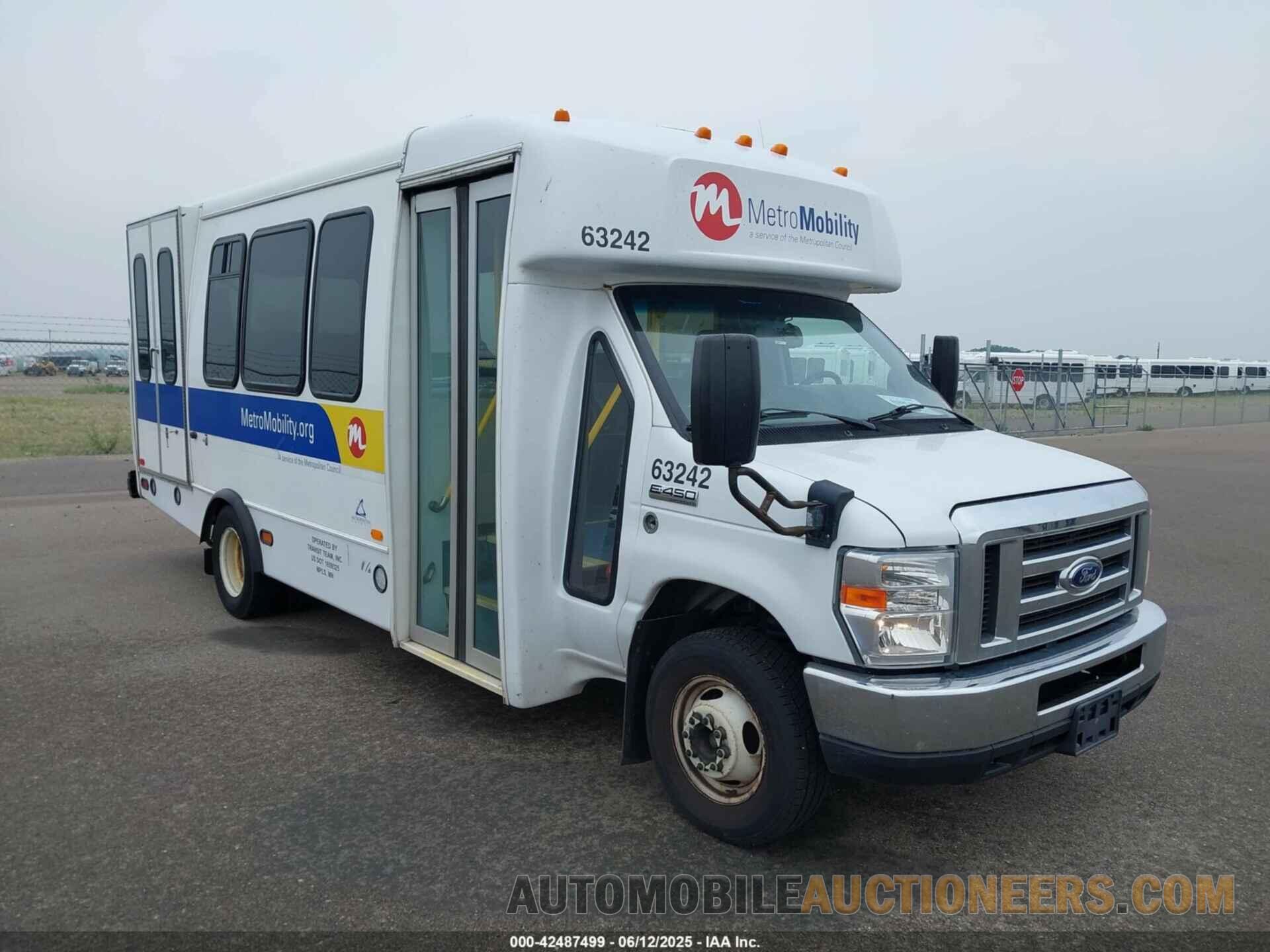 1FDFE4FS3KDC56149 FORD E-450 CUTAWAY 2019