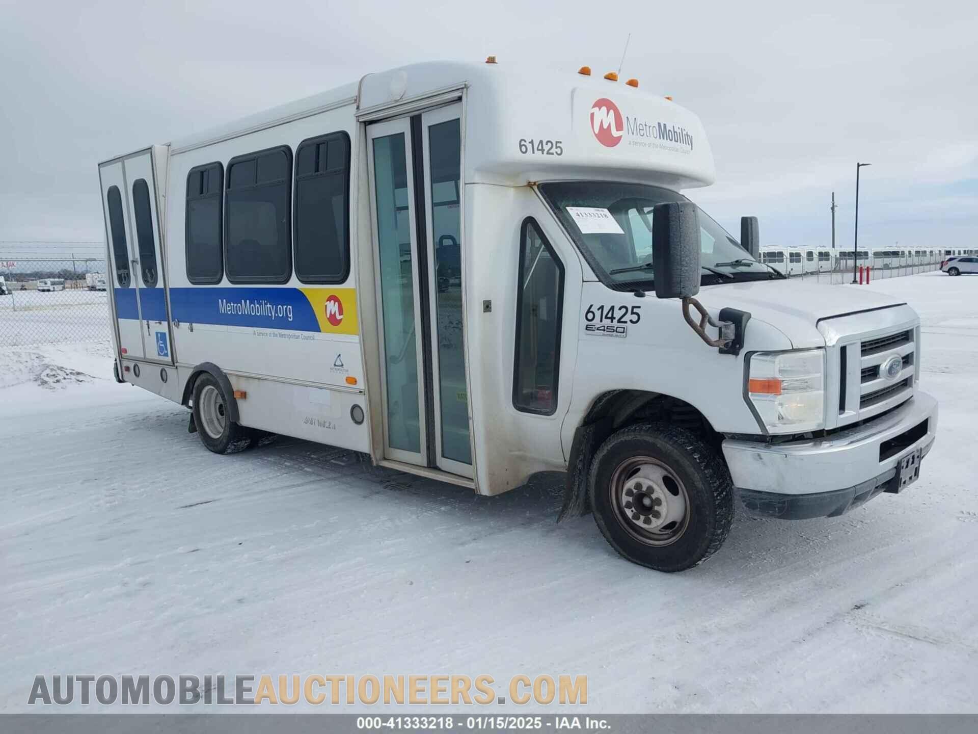 1FDFE4FS4KDC30983 FORD E-450 CUTAWAY 2019