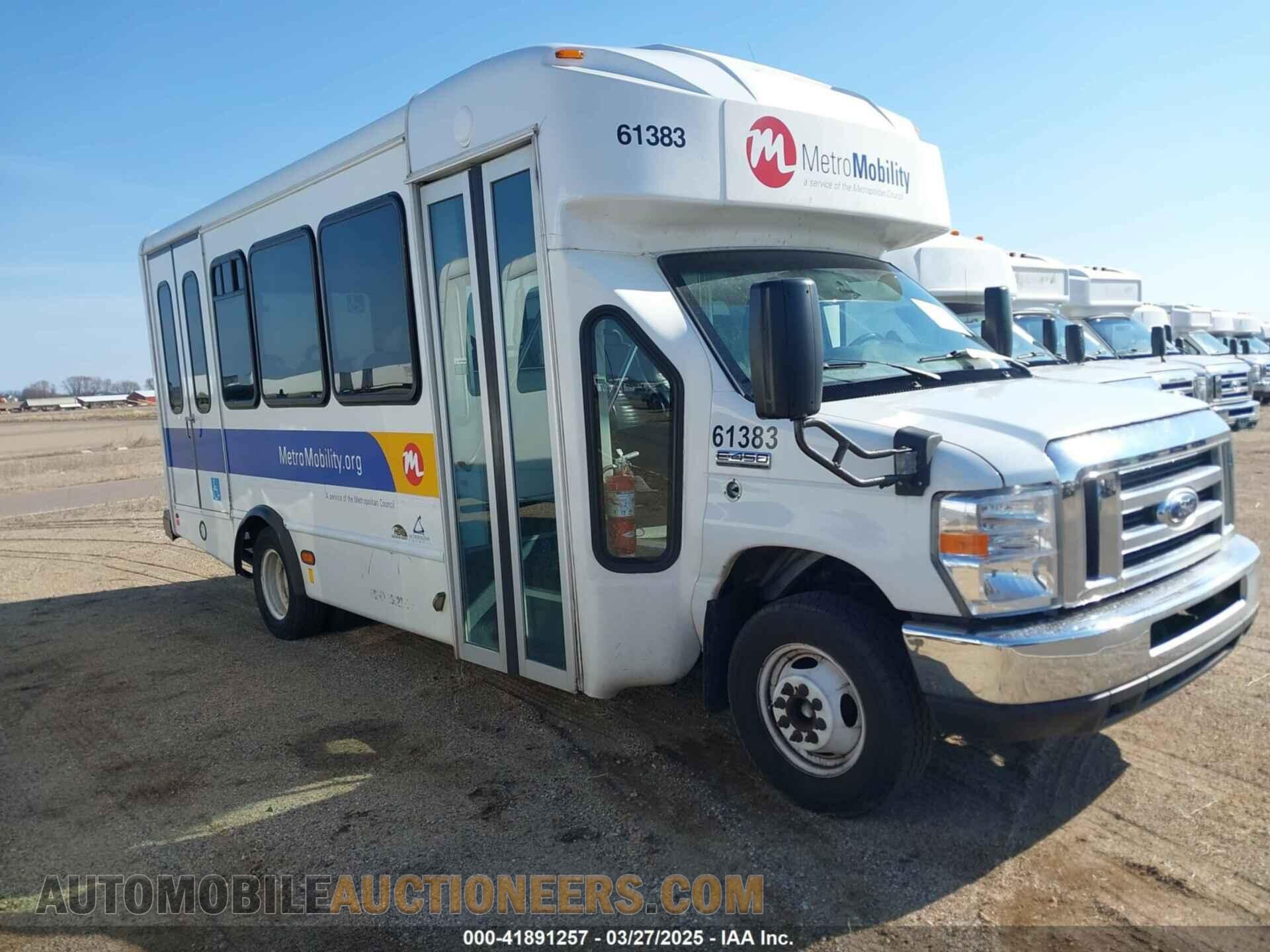 1FDFE4FS4KDC32040 FORD E-450 CUTAWAY 2019