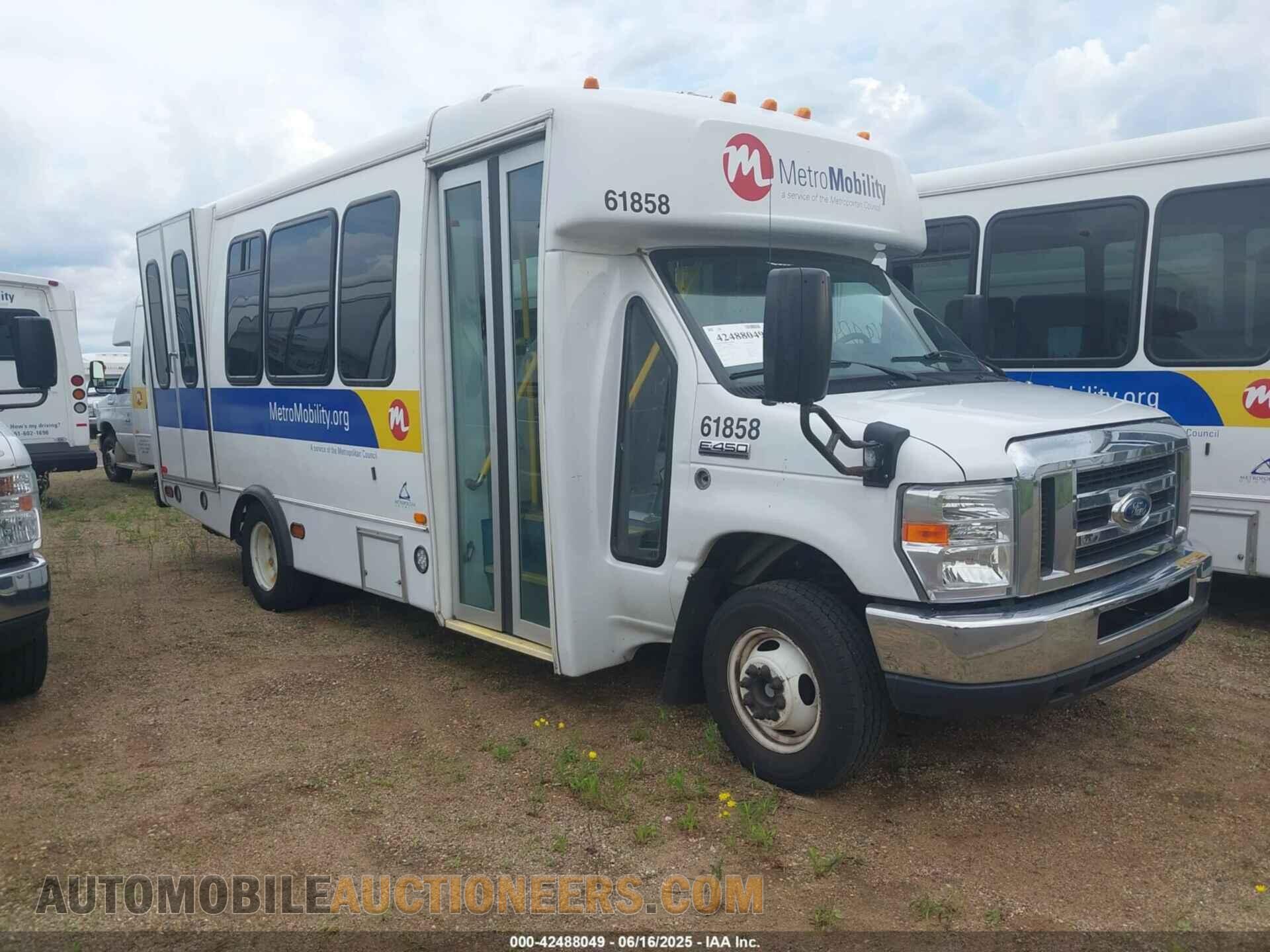 1FDFE4FS5KDC56153 FORD E-450 CUTAWAY 2019