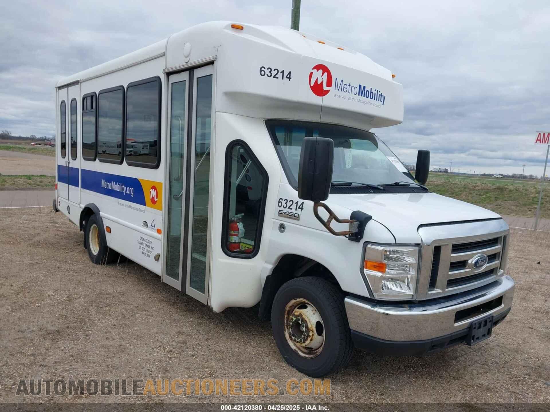1FDFE4FS9KDC32034 FORD E-450 CUTAWAY 2019