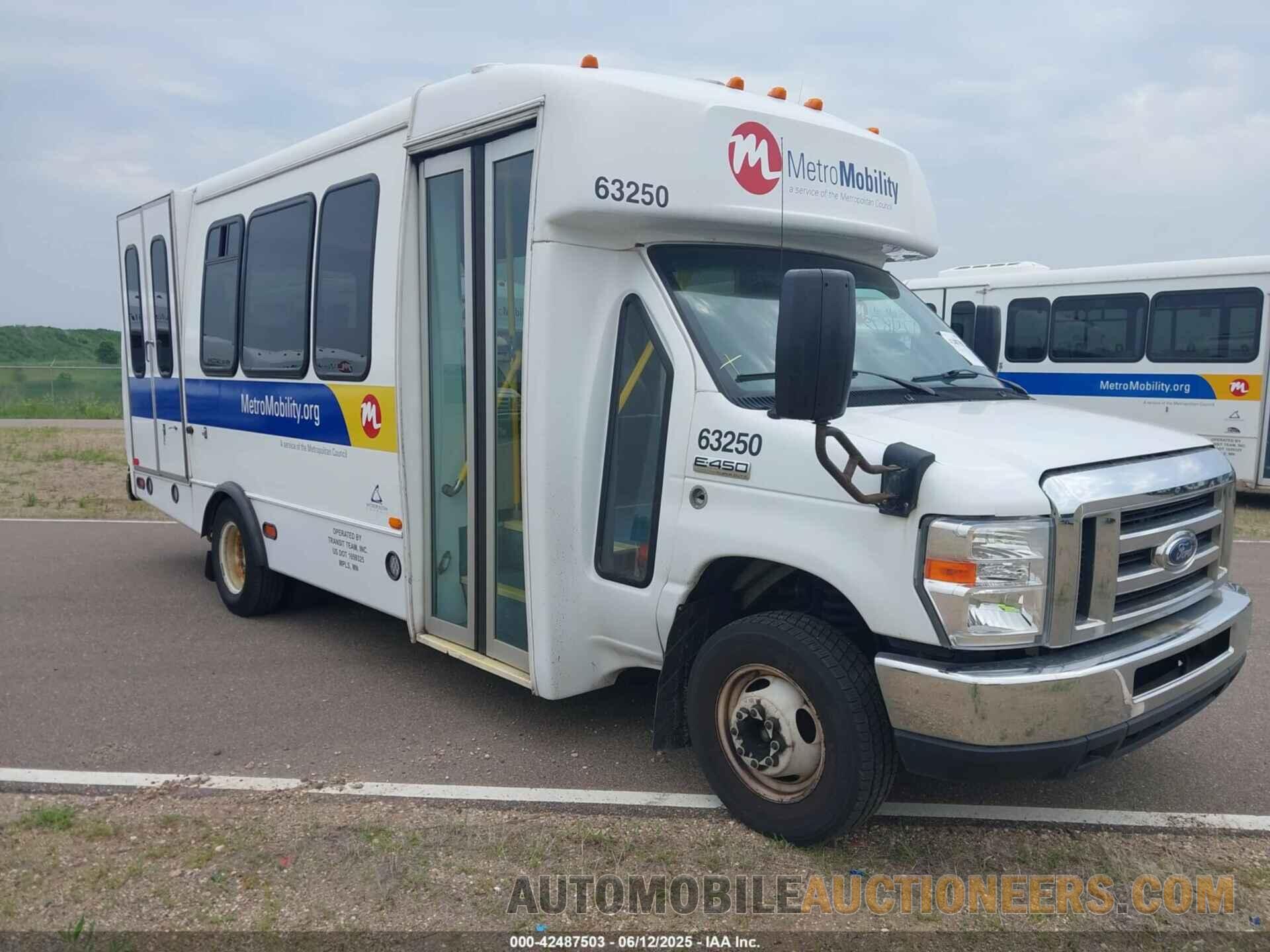 1FDFE4FSXKDC60618 FORD E-450 CUTAWAY 2019