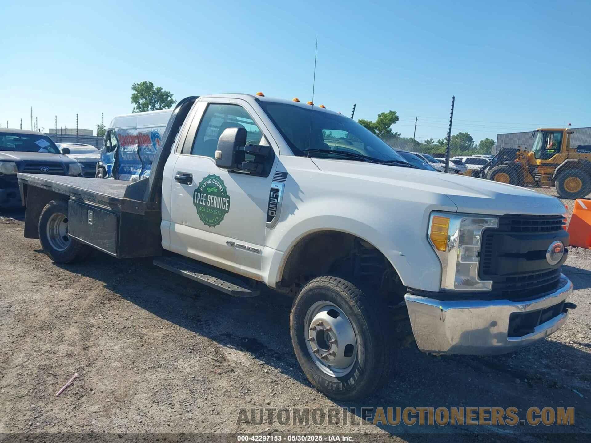 1FDRF3HT7HEF12094 FORD F-350 CHASSIS 2017