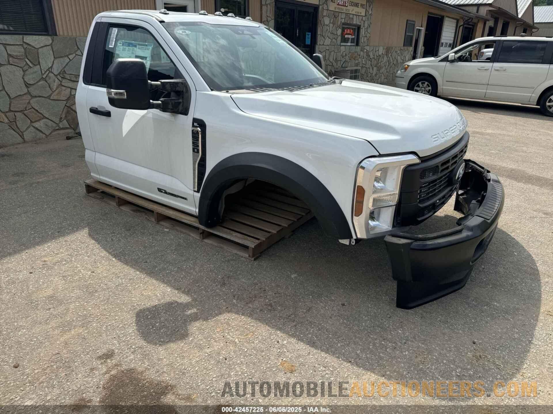 1FDUF5HT3RED06942 FORD F-550 CHASSIS 2024