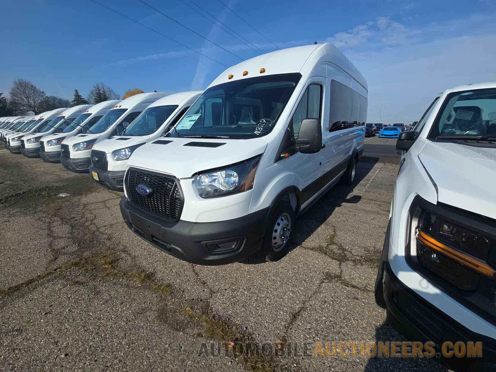 1FDVU4X87RKB56918 Ford Transit Passenger Wagon 2024