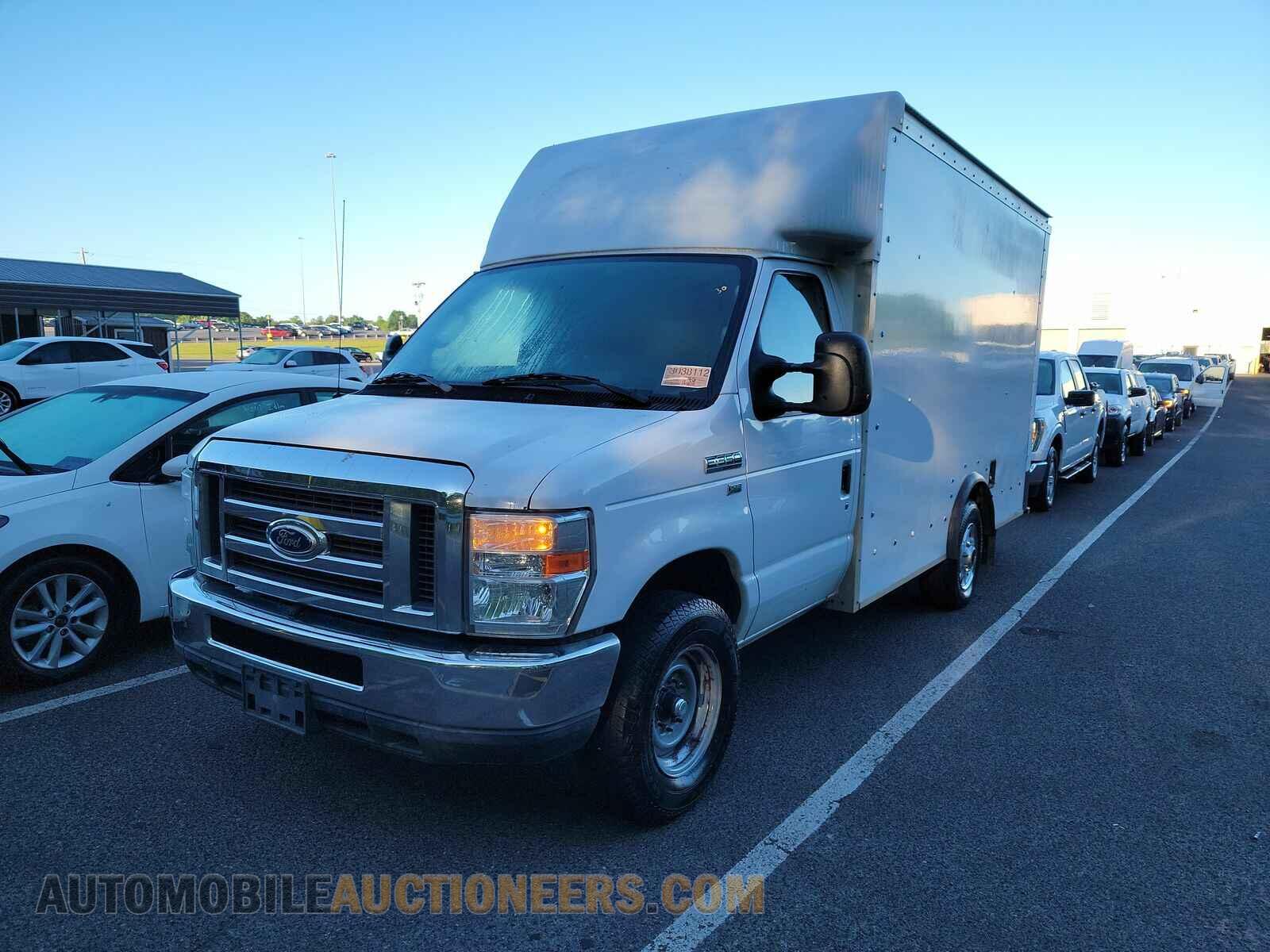 1FDWE3FL2FDA14302 Ford E-350 2015