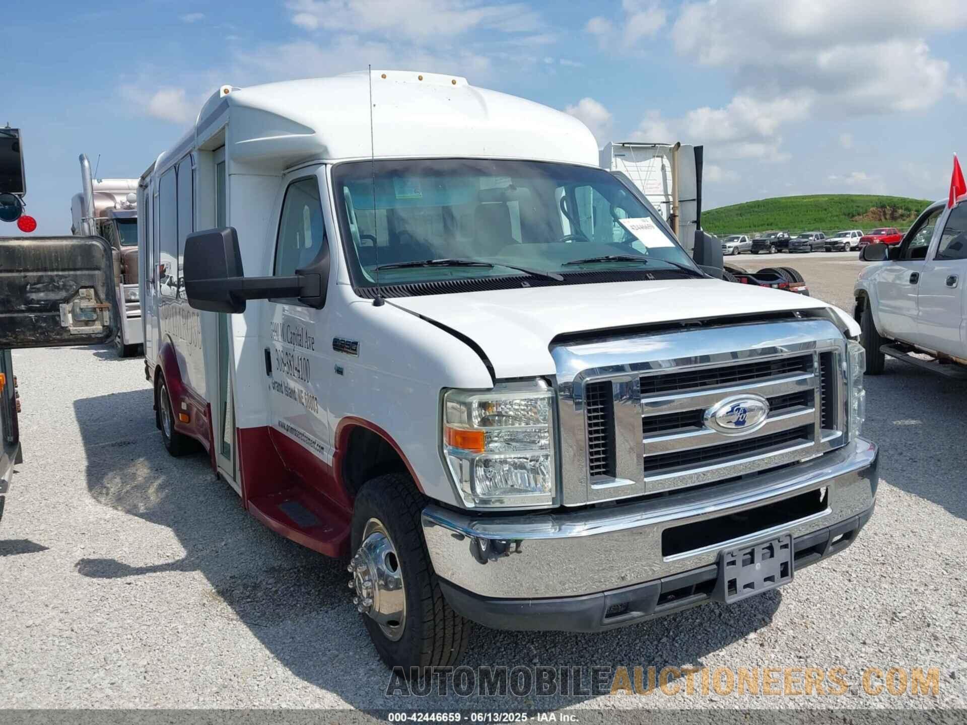 1FDWE3FL7FDA19575 FORD E-350 CUTAWAY 2015