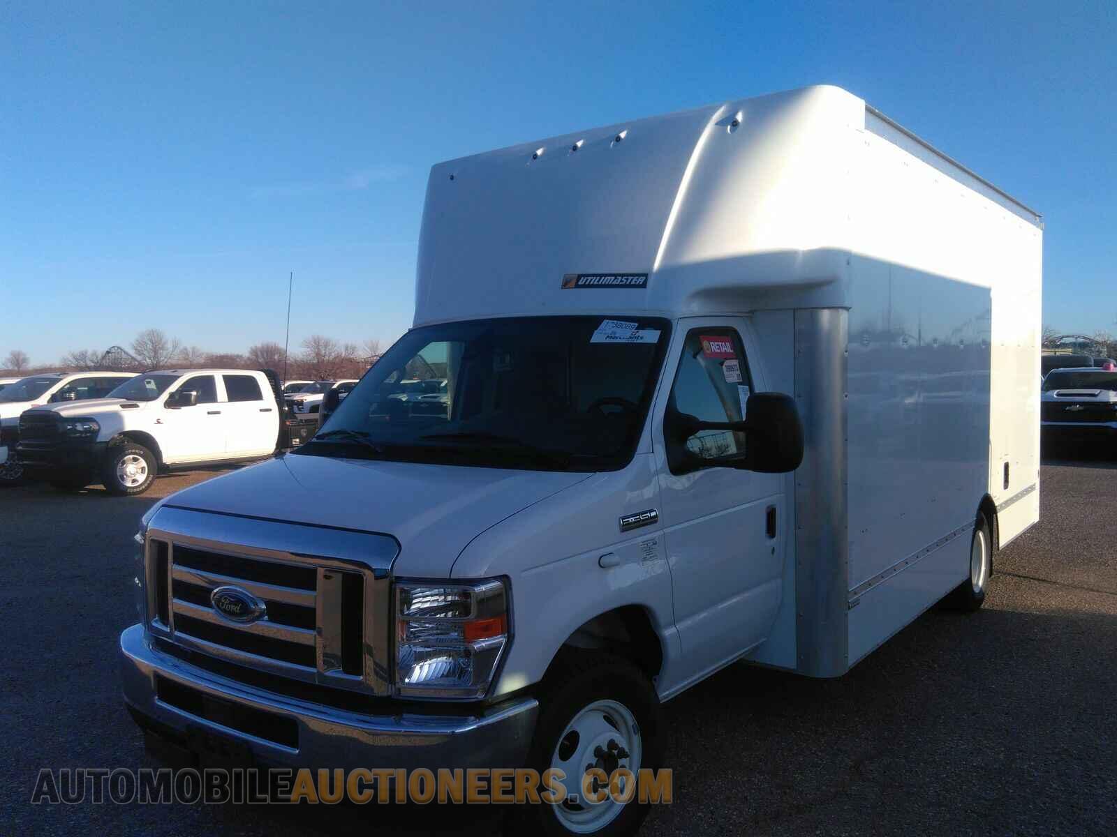 1FDWE3FN3NDC19949 Ford E-350 C 2022