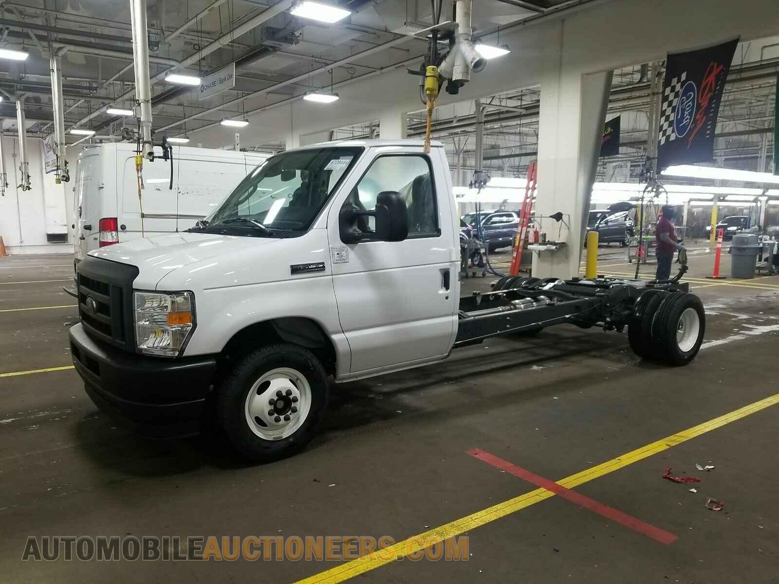 1FDWE3FN5MDC22849 Ford E-Series Cutaway 2021