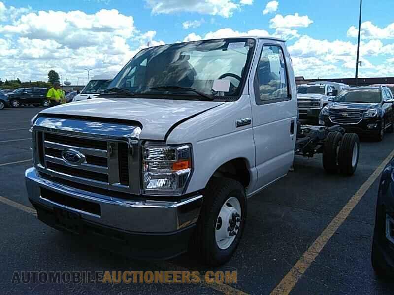 1FDWE3FN7MDC09746 Ford E-Series Cutaway 2021