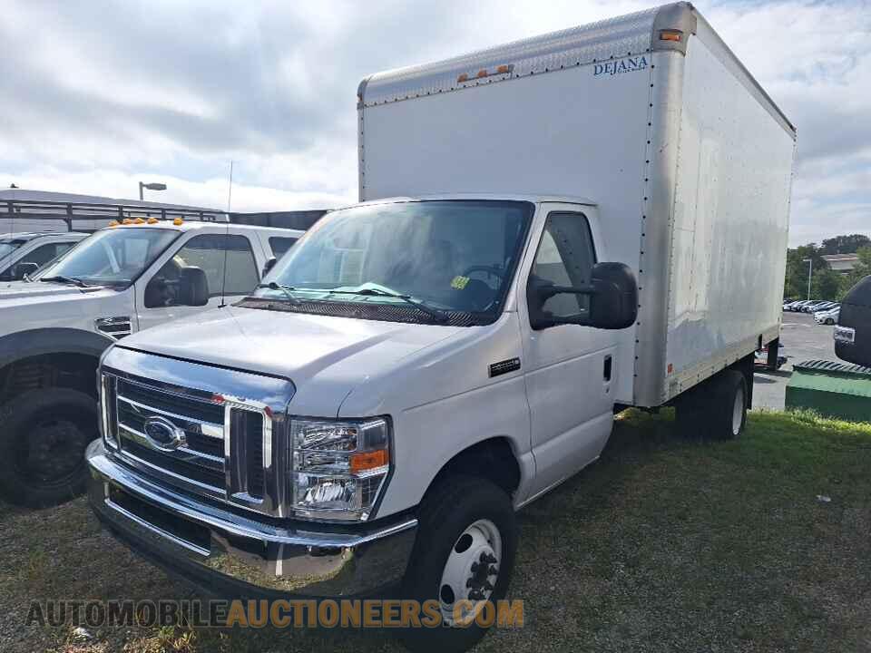 1FDWE3FS4HDC17377 Ford E-Series Cutaway 2017