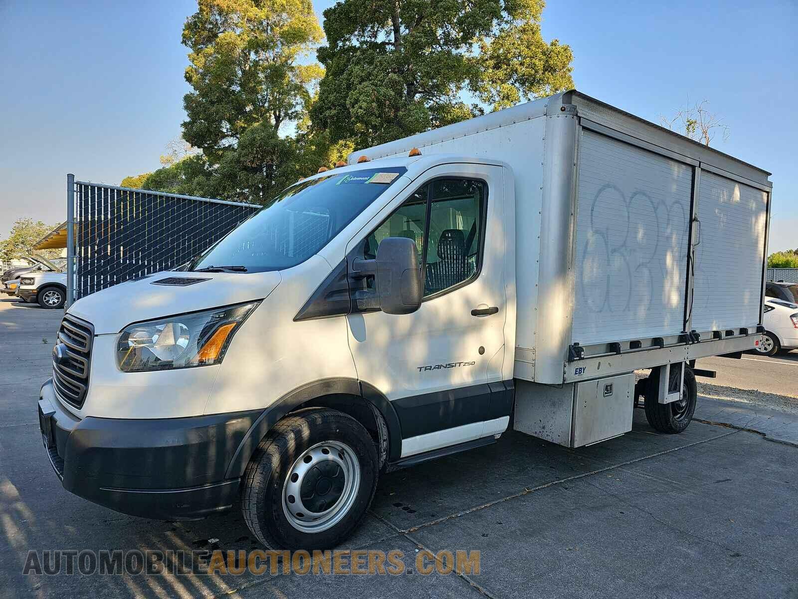 1FDYR7ZM8HKA52737 Ford Transit 2017