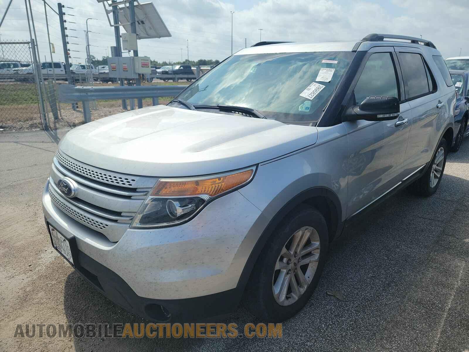 1FM5K7D8XFGA85675 Ford Explorer 2015