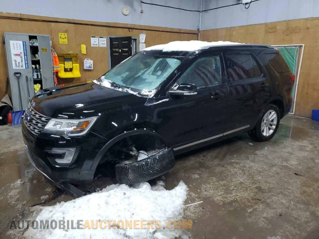 1FM5K7DHXHGD00717 FORD EXPLORER 2017