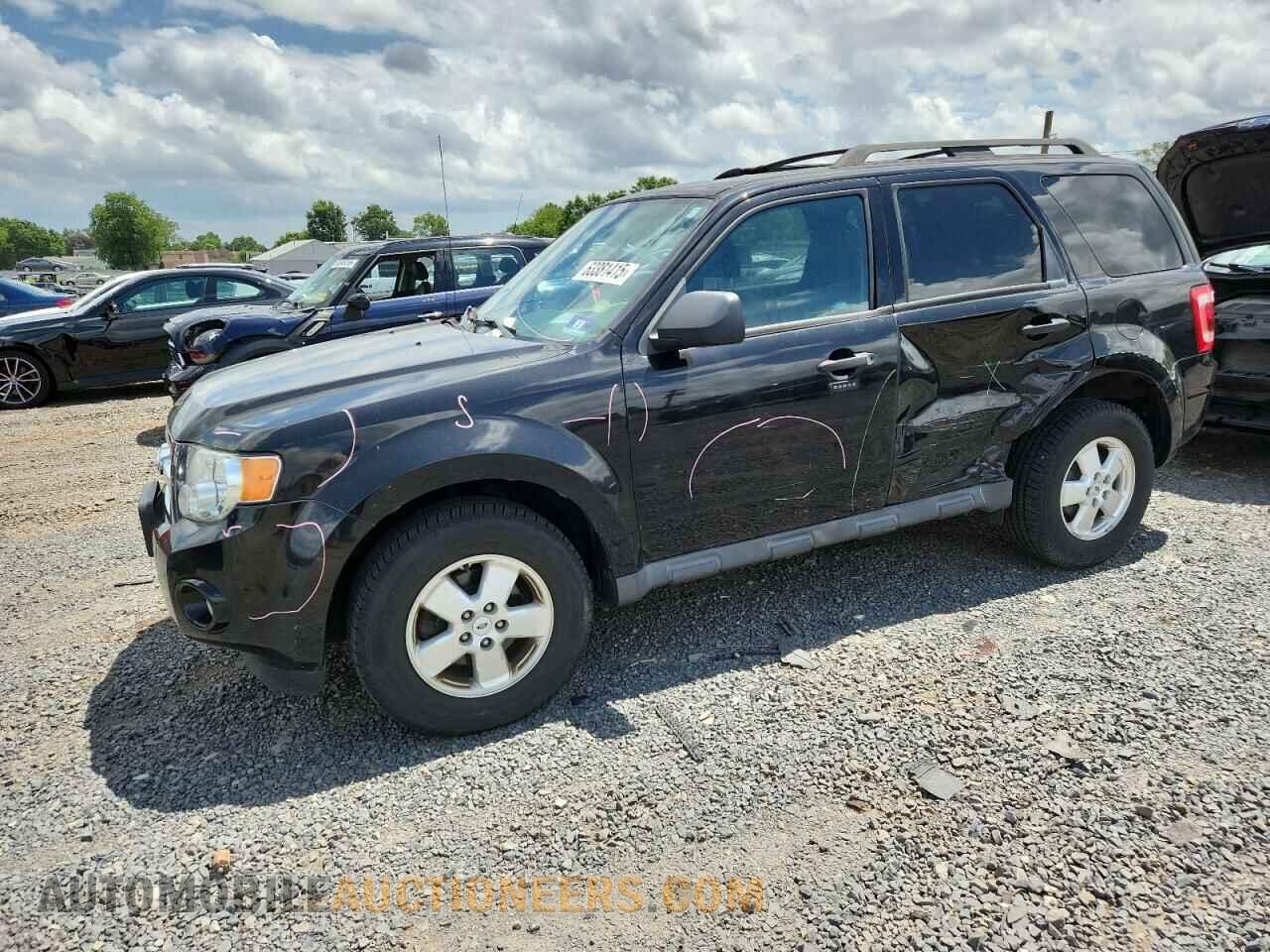 1FMCU0D77BKB38310 FORD ESCAPE 2011