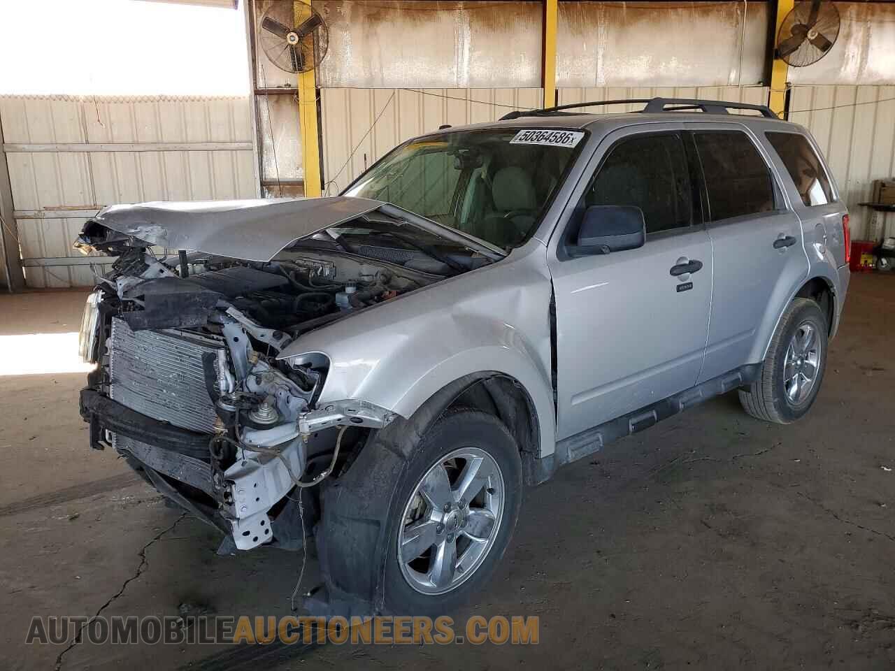 1FMCU0DG2BKB73157 FORD ESCAPE 2011