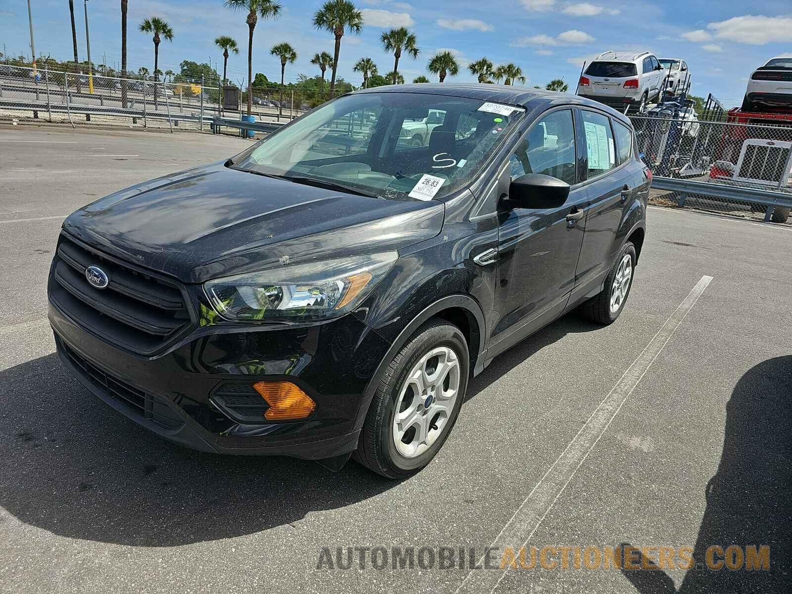 1FMCU0F77KUB21296 Ford Escape 2019