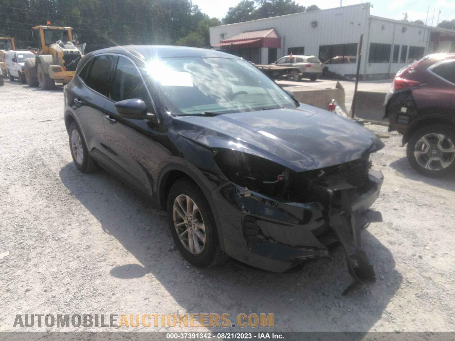 1FMCU0G68MUA08708 FORD ESCAPE 2021
