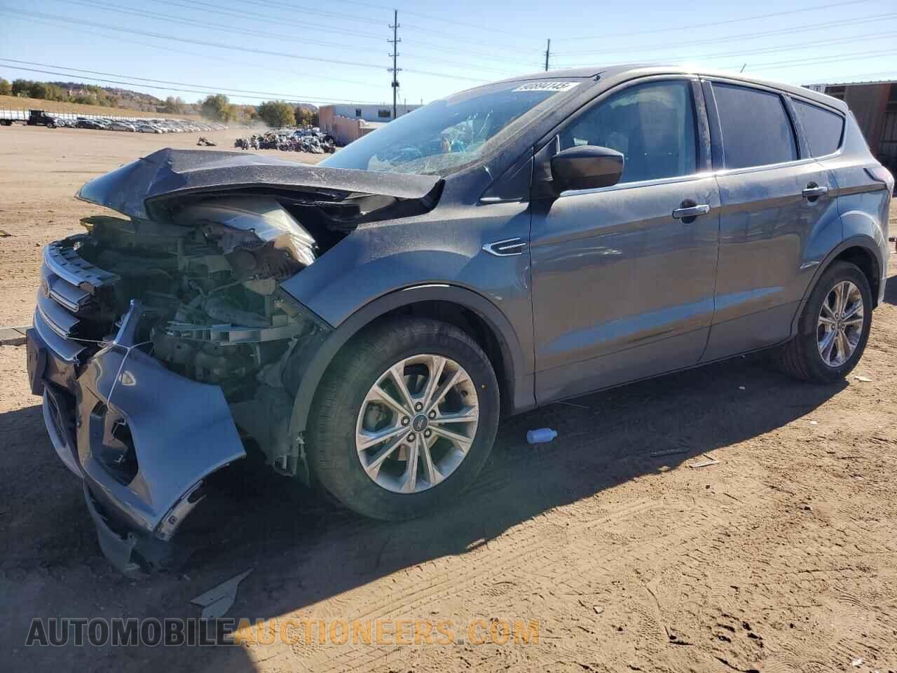 1FMCU0GD1HUA40887 FORD ESCAPE 2017