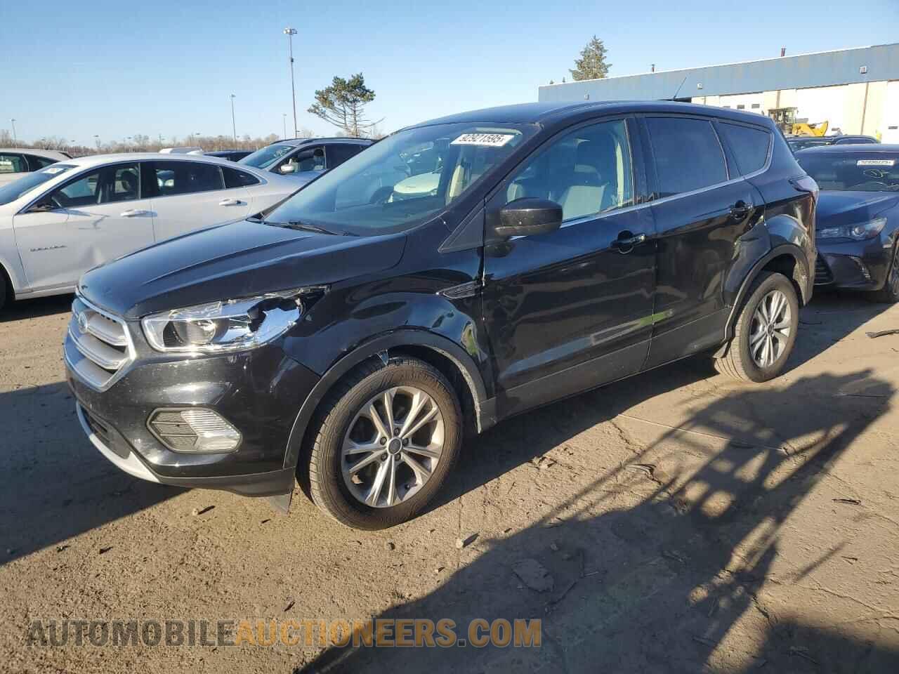 1FMCU0GD2HUE92816 FORD ESCAPE 2017
