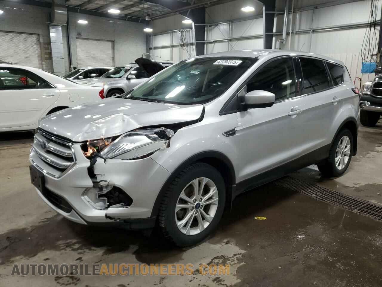 1FMCU0GD2HUE96431 FORD ESCAPE 2017