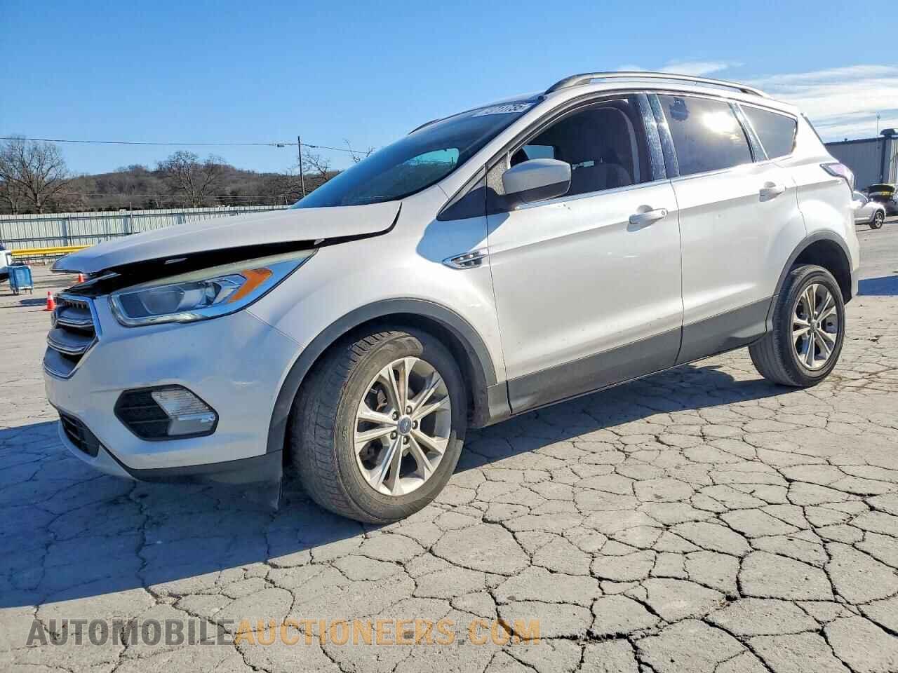 1FMCU0GD4HUE92977 FORD ESCAPE 2017