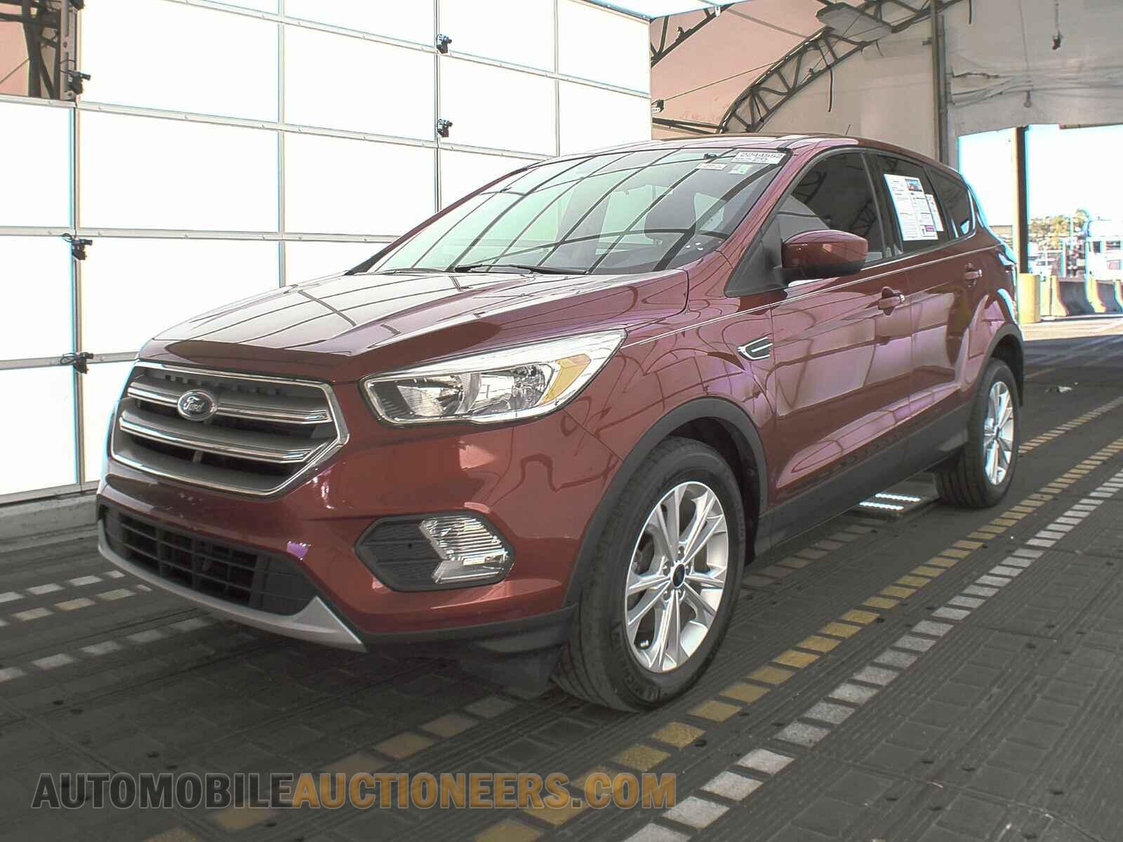 1FMCU0GD6HUE86310 Ford Escape 2017