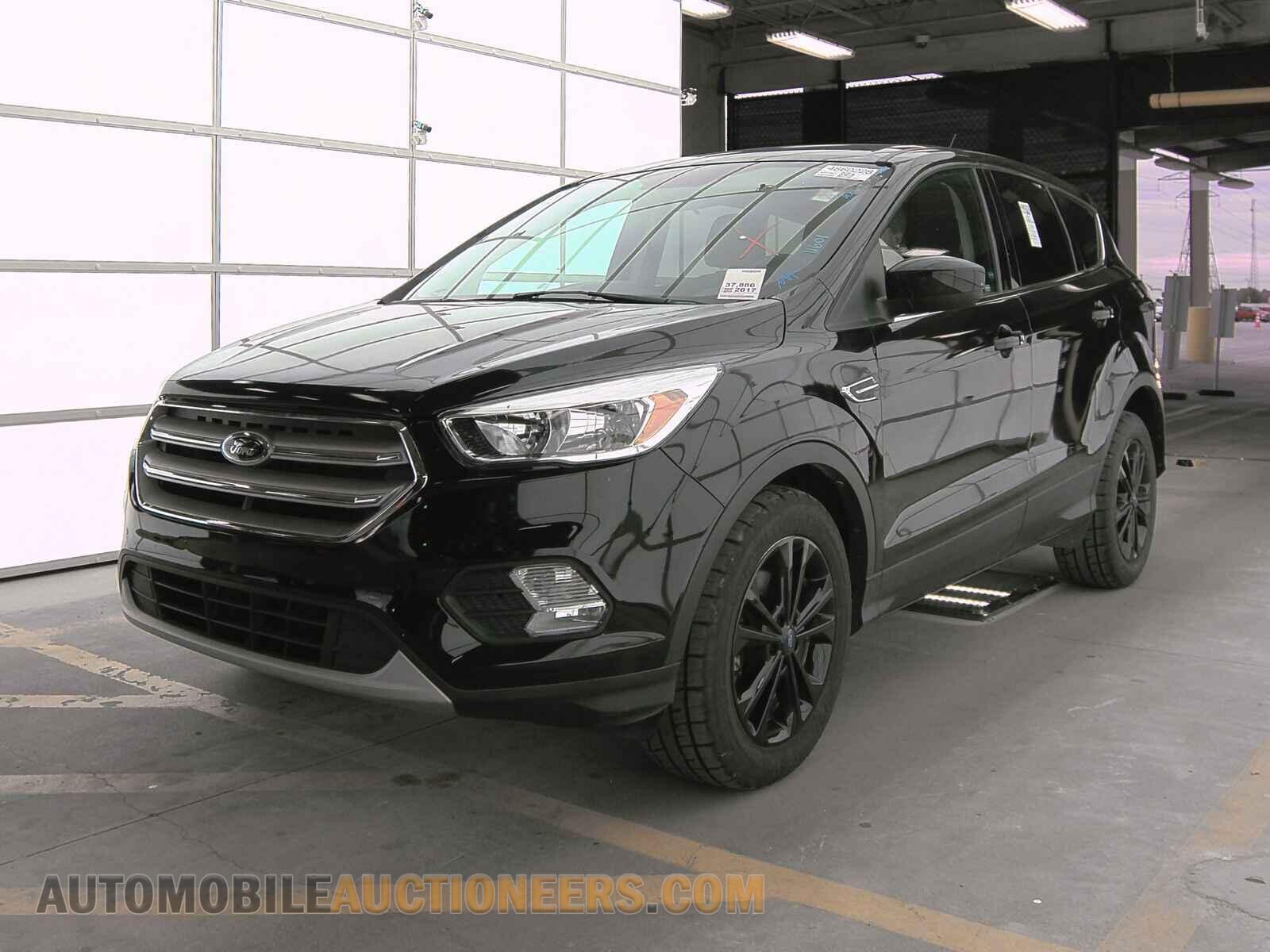 1FMCU0GD8HUD23402 Ford Escape 2017