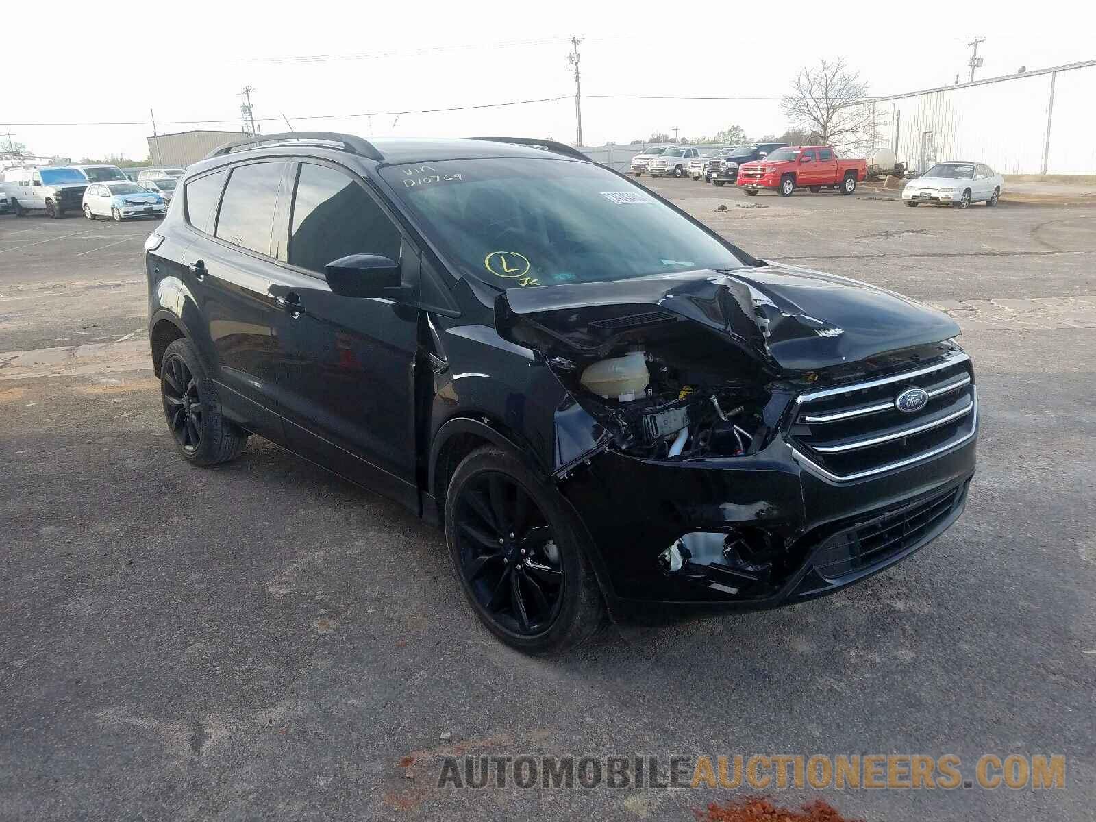 1FMCU0GD9HUD10769 FORD ESCAPE 2017