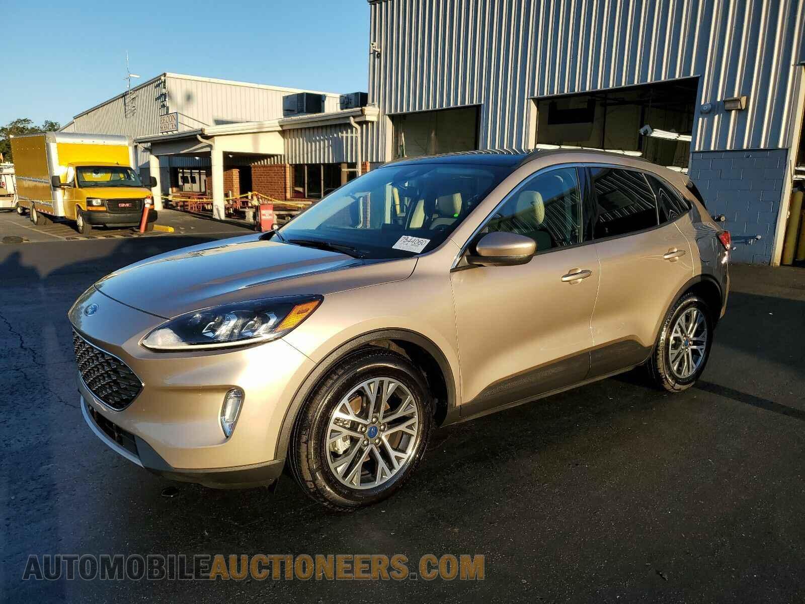 1FMCU0H63LUB17543 Ford Escape 2020