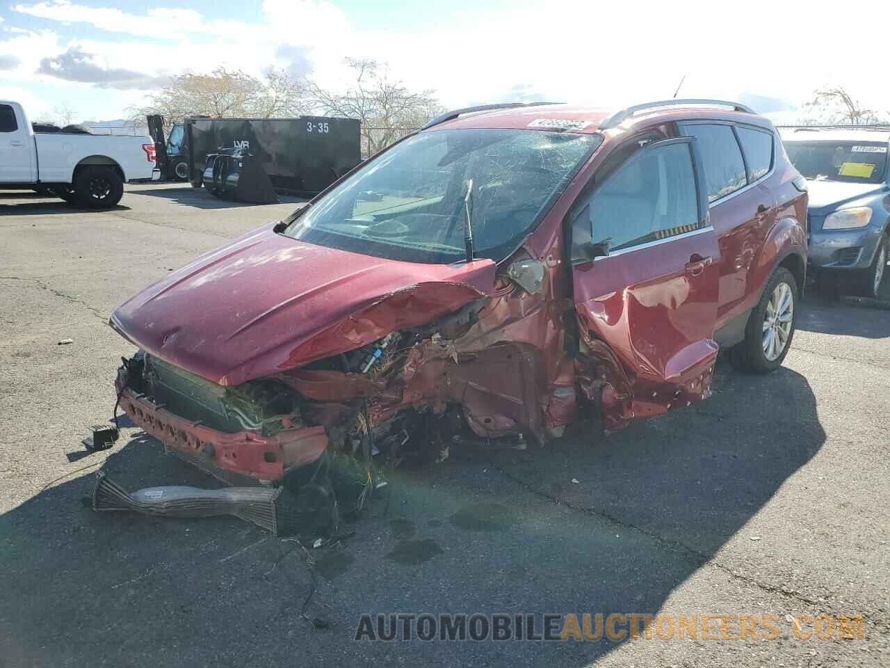 1FMCU0J95HUE15958 FORD ESCAPE 2017