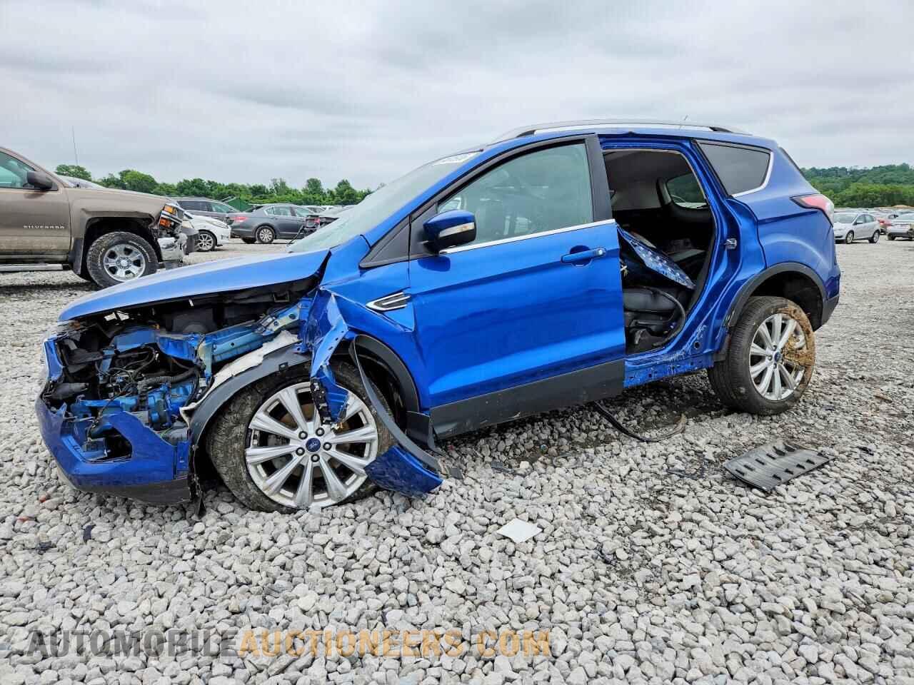 1FMCU0JD4HUD38245 FORD ESCAPE 2017