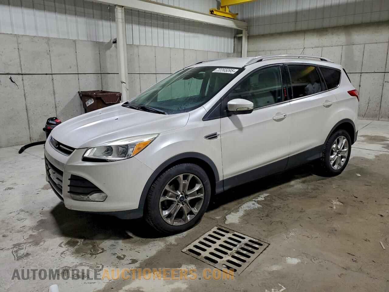 1FMCU0JX3FUB28811 FORD ESCAPE 2015