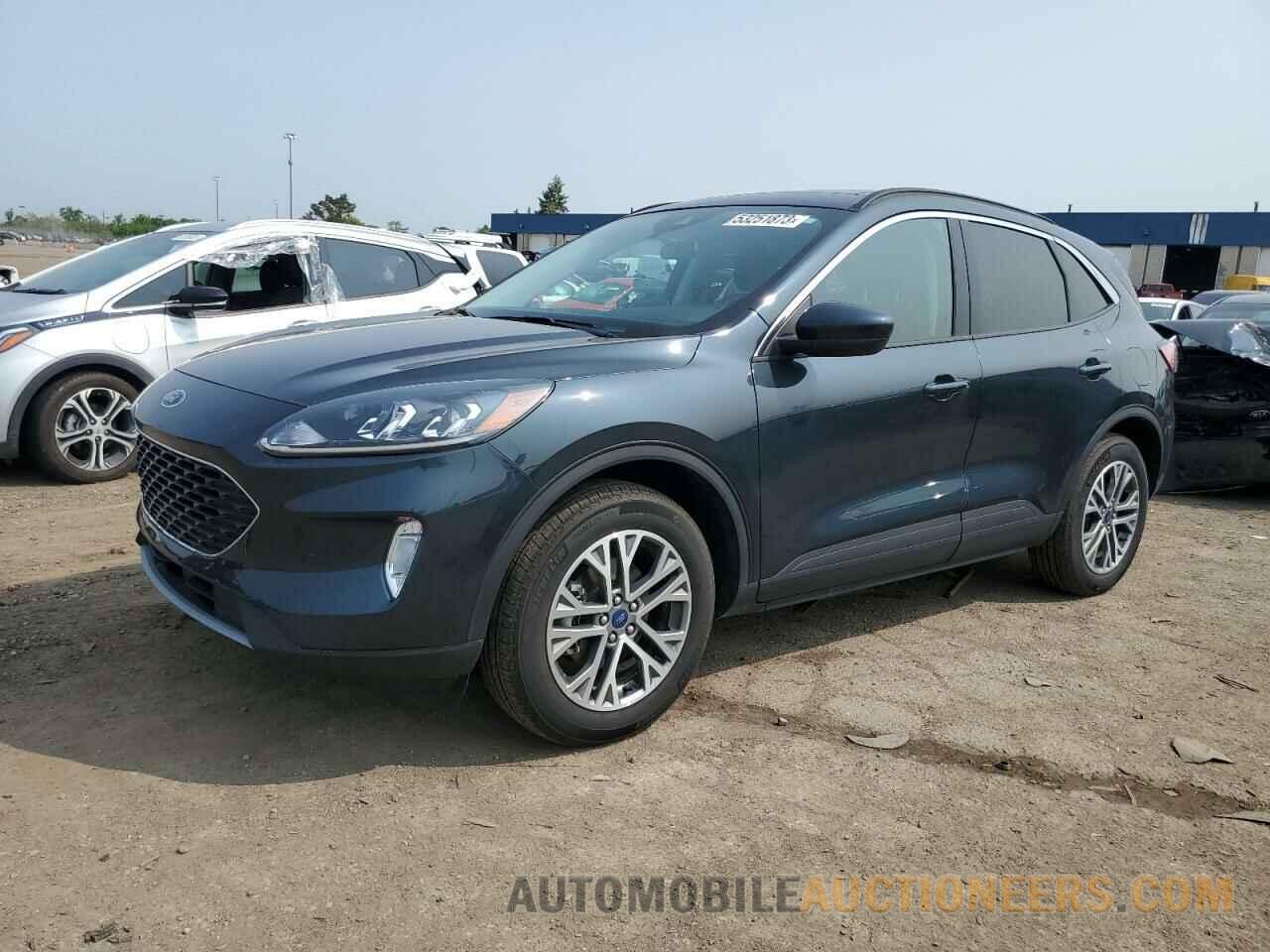 1FMCU9CZ4NUB48261 FORD ESCAPE 2022